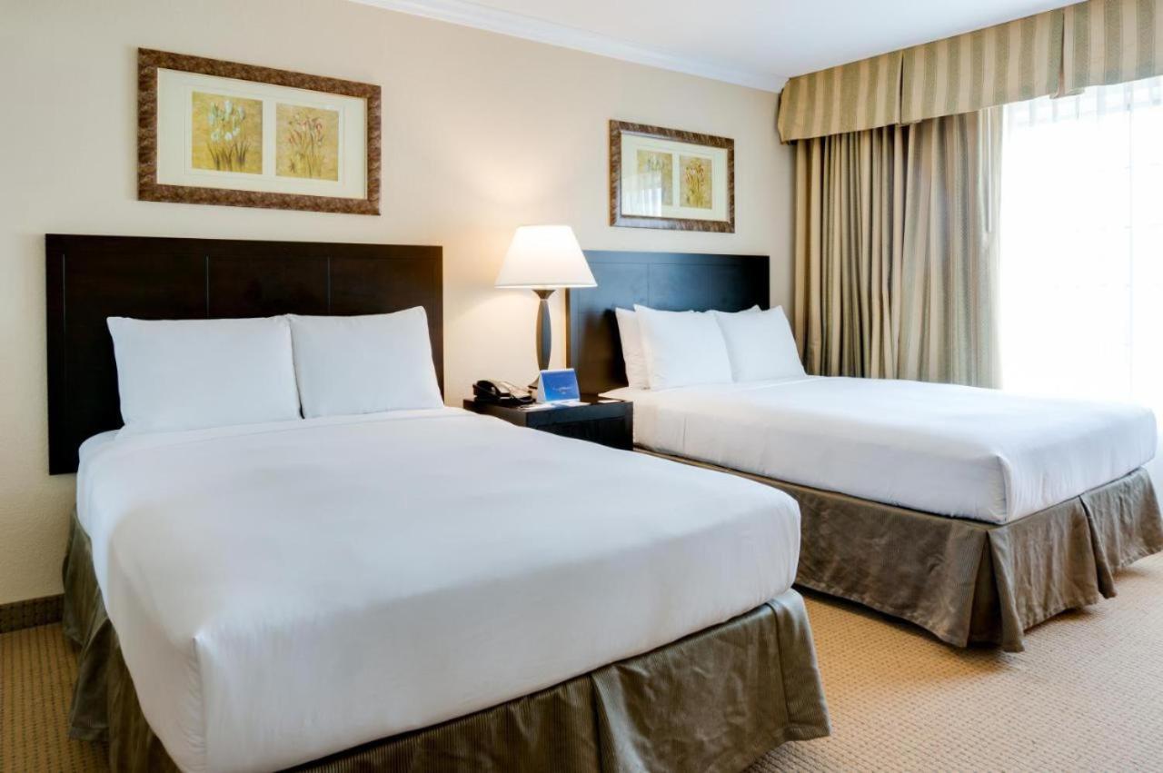 Buena Park Grand Hotel & Suites מראה חיצוני תמונה