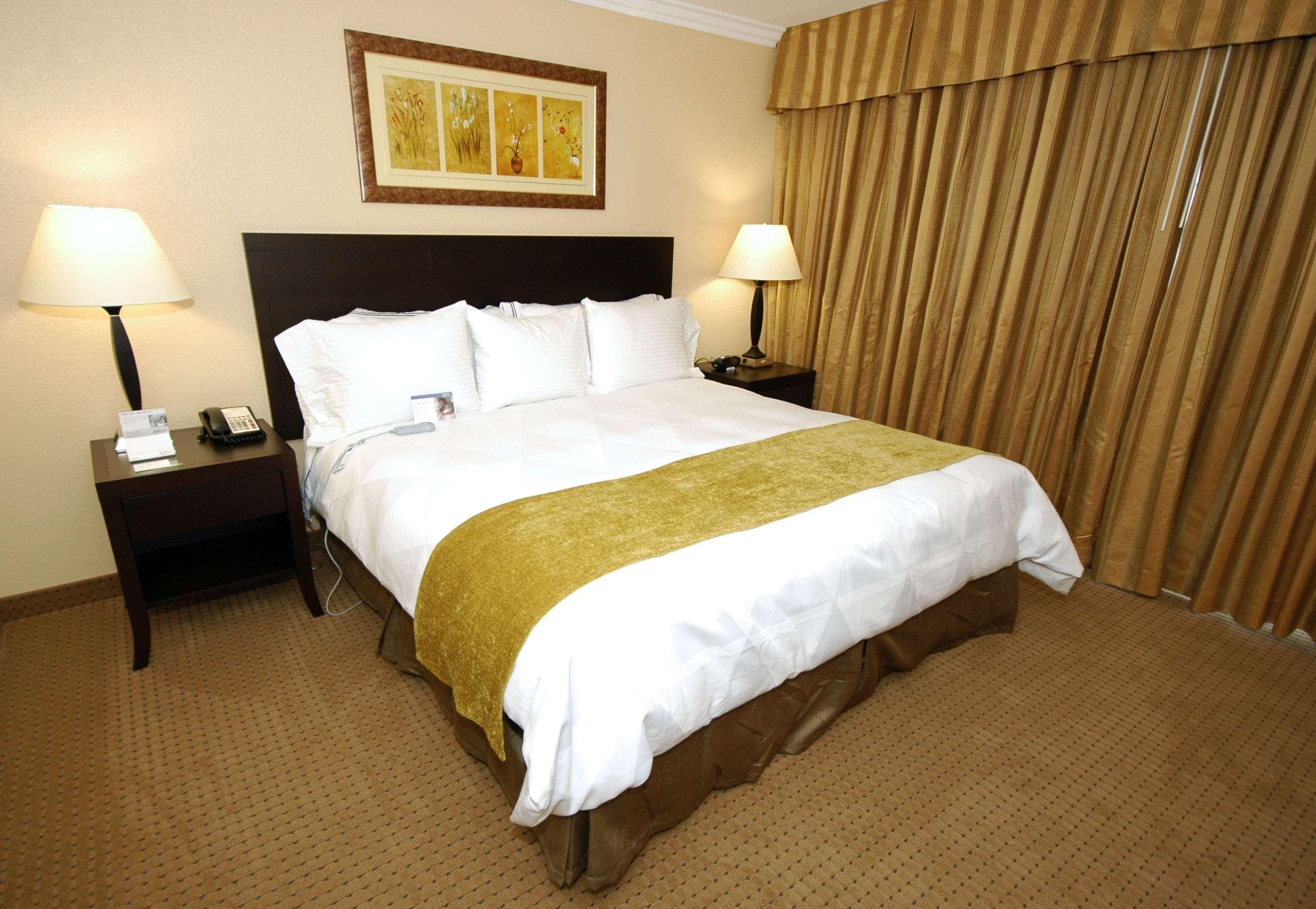 Buena Park Grand Hotel & Suites מראה חיצוני תמונה