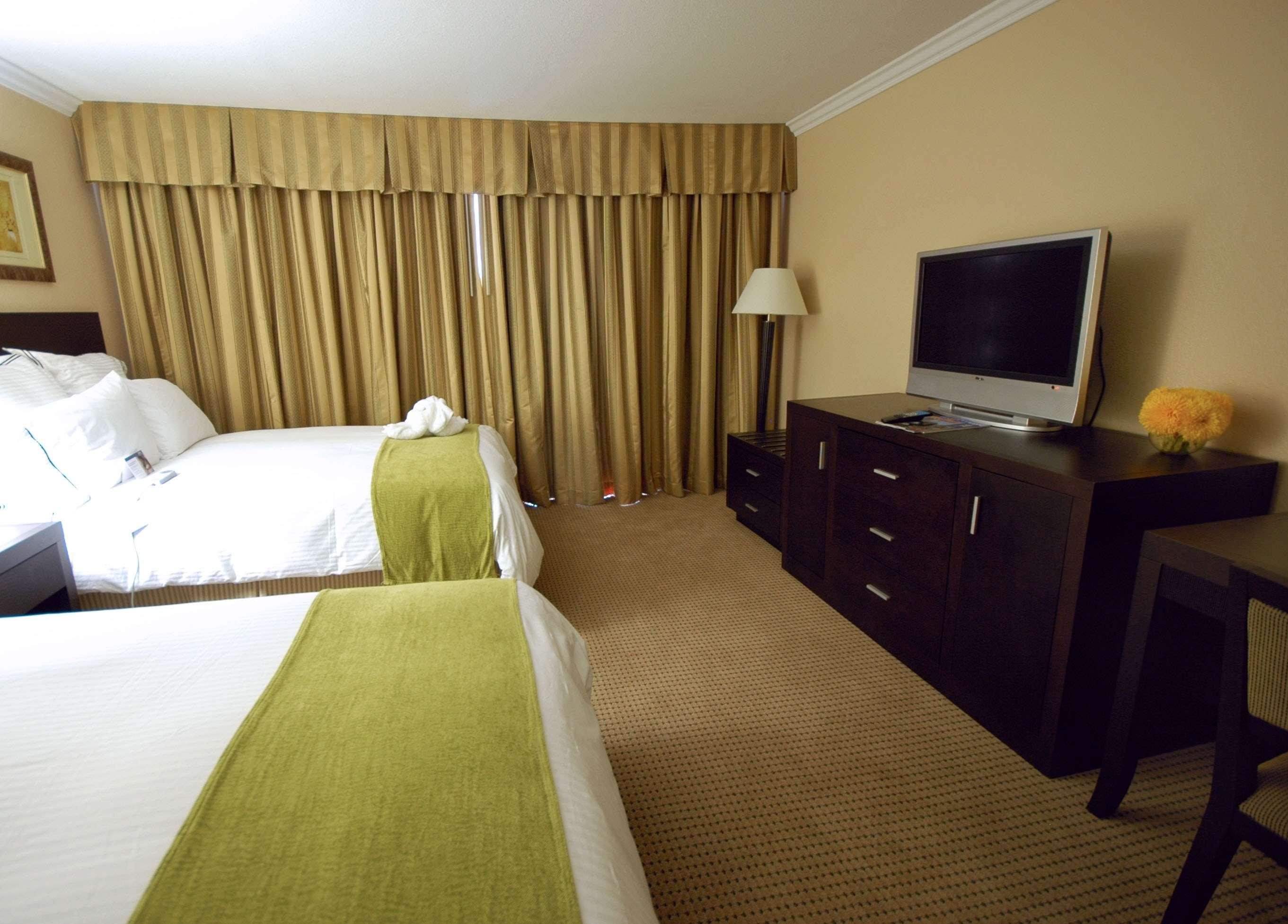 Buena Park Grand Hotel & Suites מראה חיצוני תמונה
