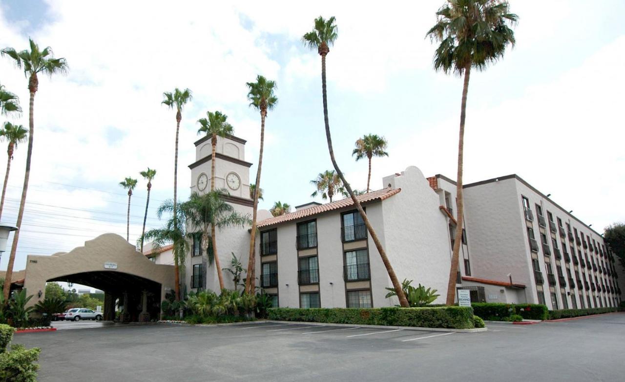 Buena Park Grand Hotel & Suites מראה חיצוני תמונה